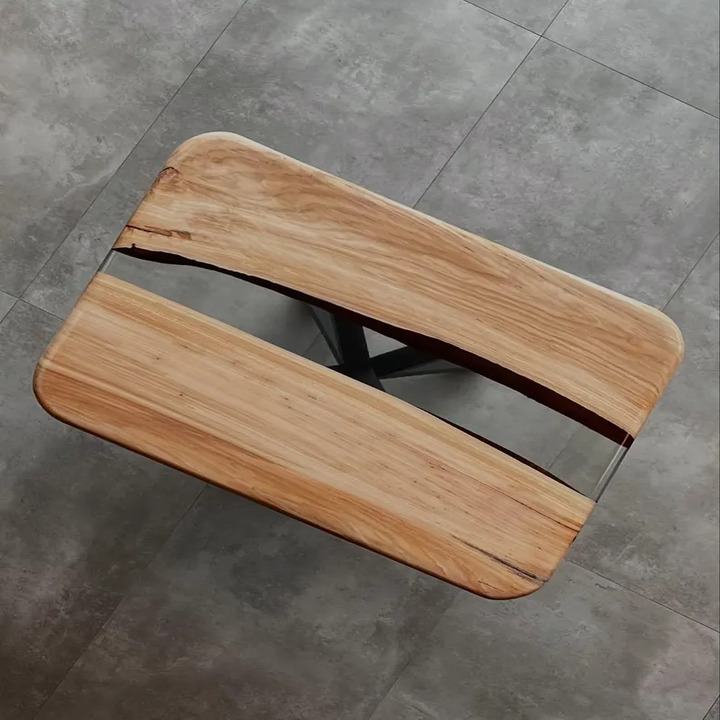 Handmade Clear Epoxy Coffee Table – Crystal-Clear Resin Furniture - Image 2